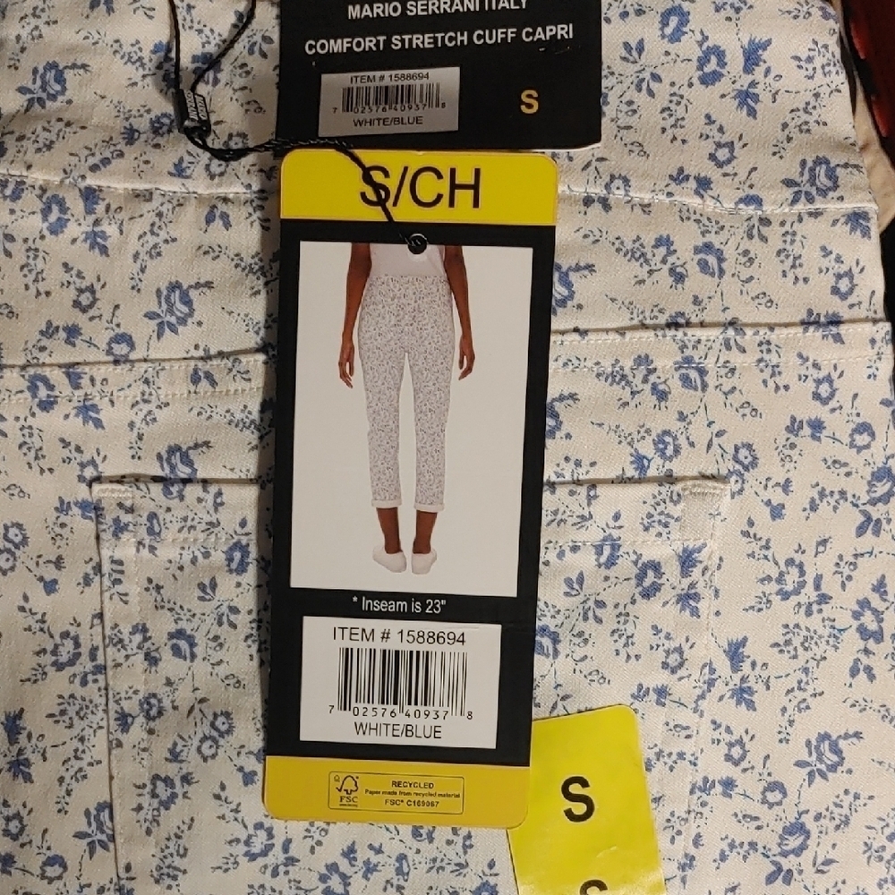 NWT Mario Serrani Italy Women's‎ Comfort Stretch Cuff Capri White/Blue Floral S - Picture 4 of 6